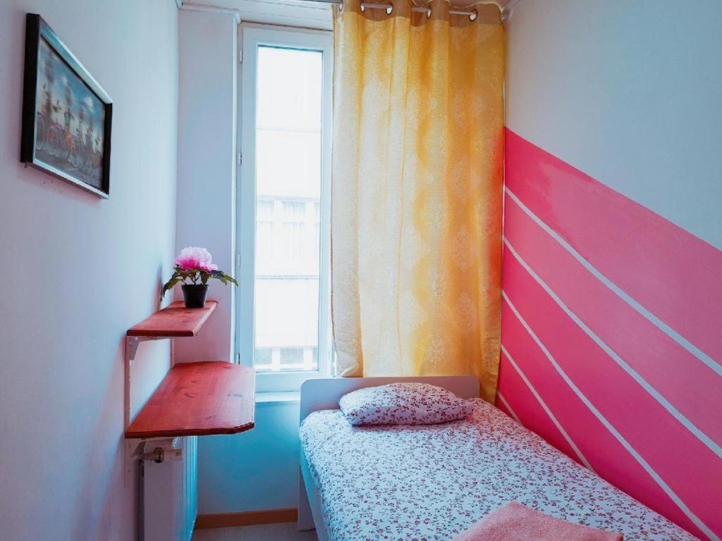 Cozy Rooms With Share The Bathroom And Kitchen 브뤼셀 외부 사진